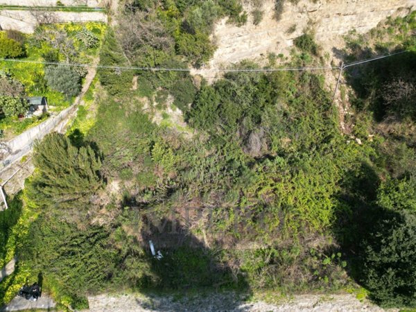 locale di sgombero in vendita a Ventimiglia