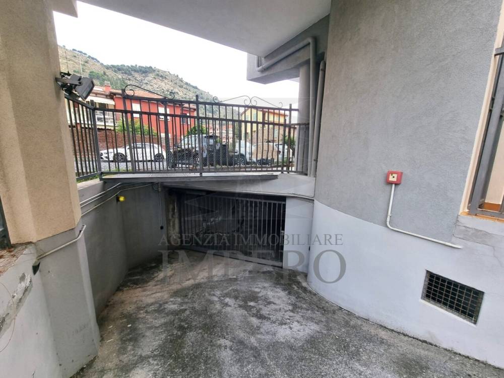locale di sgombero in vendita a Ventimiglia