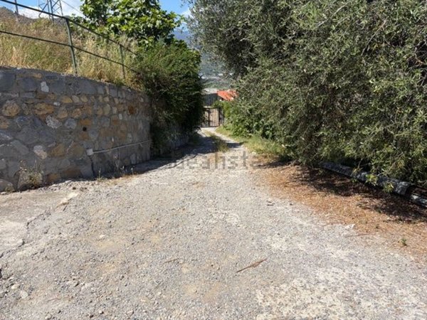 casa indipendente in vendita a Ventimiglia in zona Bevera