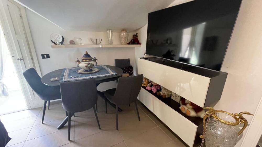 appartamento in vendita a Ventimiglia in zona Latte