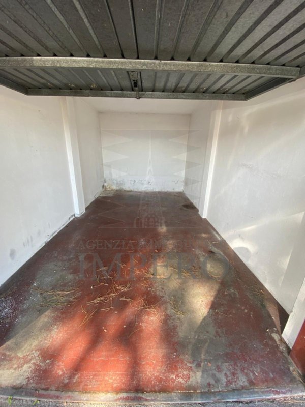 box auto in vendita a Ventimiglia