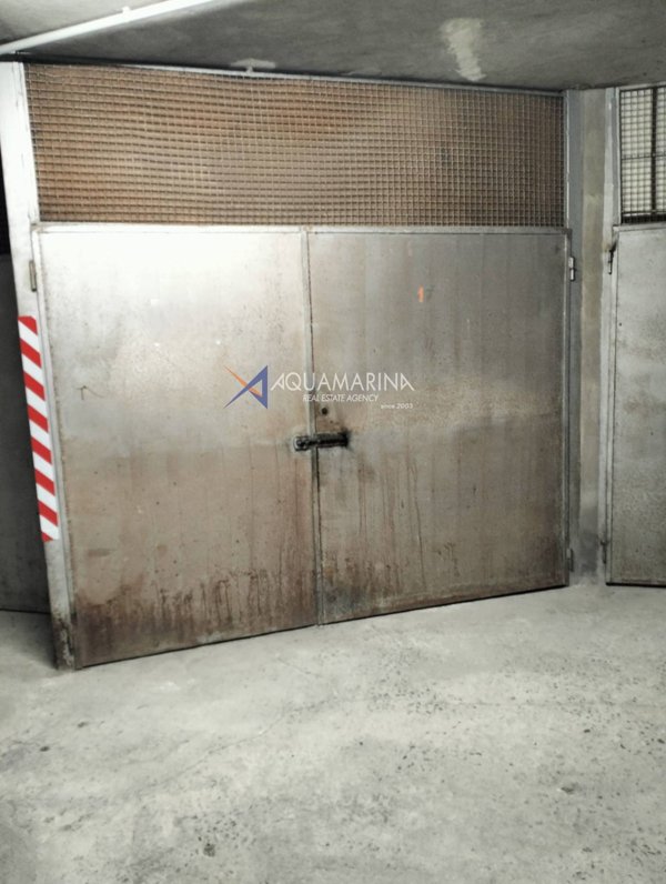 box auto in vendita a Ventimiglia