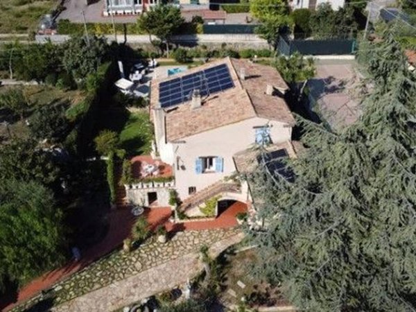 casa indipendente in vendita a Ventimiglia in zona Seglia / San Bernardo