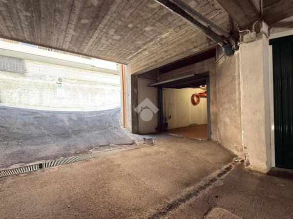 box auto in vendita a Ventimiglia