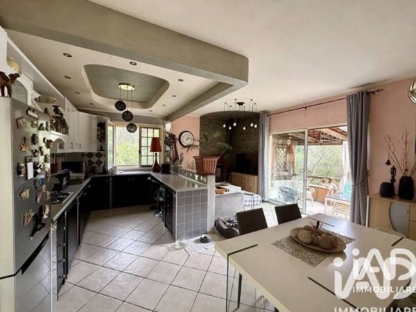 casa indipendente in vendita a Ventimiglia