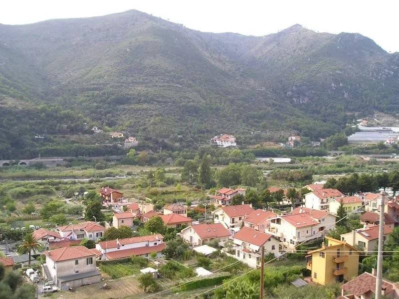 appartamento in vendita a Ventimiglia in zona Porra