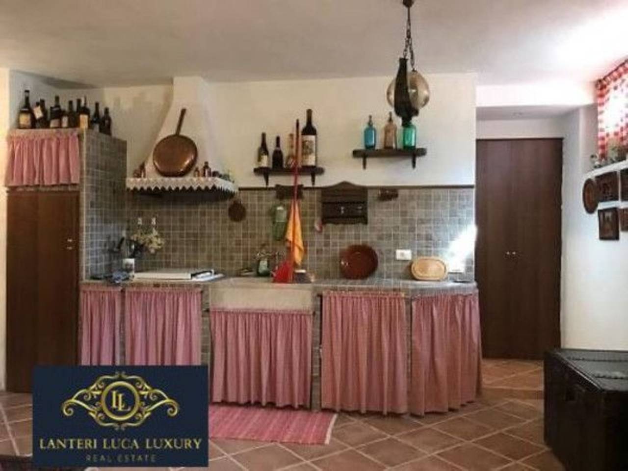 casa indipendente in vendita a Ventimiglia in zona Sant'Antonio