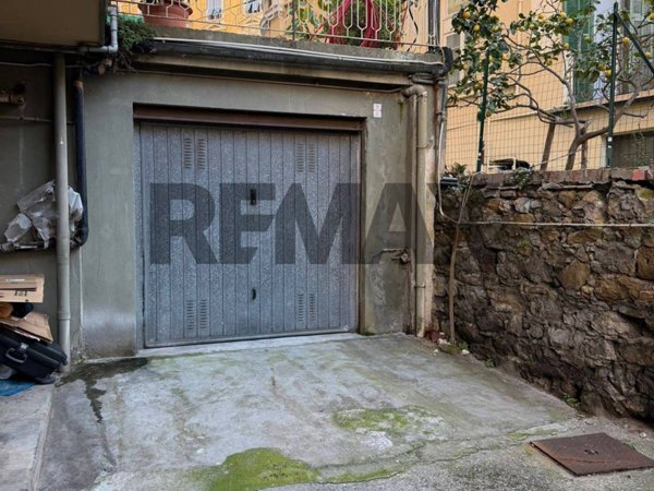box auto in vendita a Ventimiglia