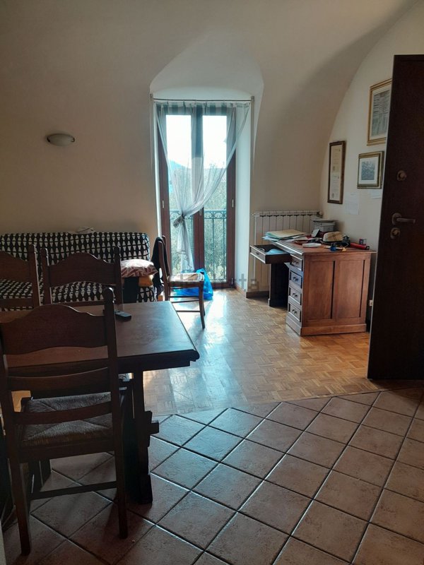 appartamento in vendita a Ventimiglia in zona Seglia / San Bernardo