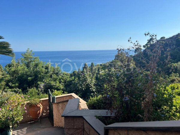 appartamento in vendita a Ventimiglia in zona Mortola Inferiore