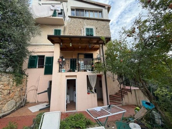 casa indipendente in vendita a Ventimiglia in zona Seglia / San Bernardo