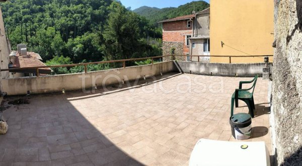 appartamento in vendita a Vessalico