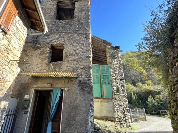 appartamento in vendita a Vessalico