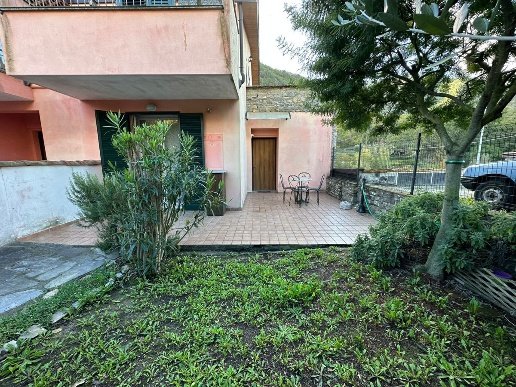 appartamento in vendita a Vessalico