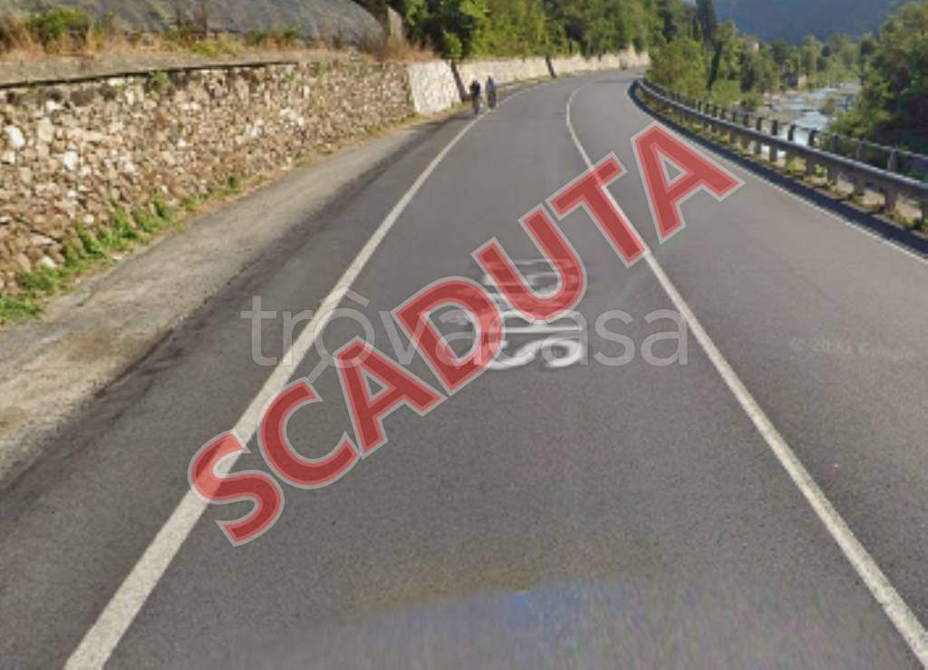 appartamento in vendita a Vessalico in zona Lenzari