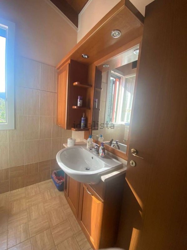 appartamento in vendita a Vessalico