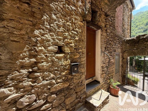 appartamento in vendita a Vessalico