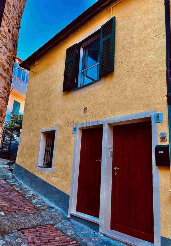 casa indipendente in vendita a Villa Faraldi