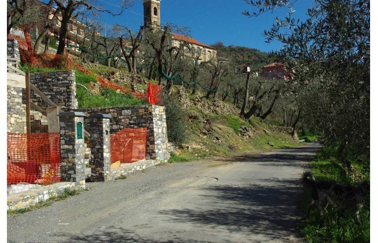 locale di sgombero in vendita a Villa Faraldi in zona Riva Faraldi