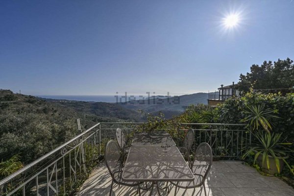 casa indipendente in vendita a Villa Faraldi