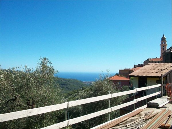 casa indipendente in vendita a Villa Faraldi