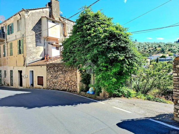 casa indipendente in vendita a Villa Faraldi in zona Riva Faraldi