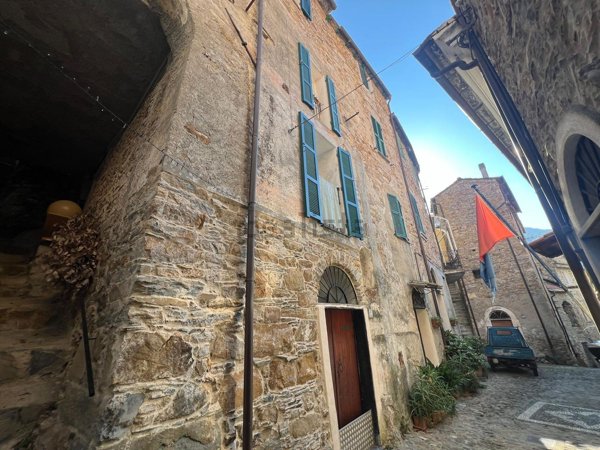 appartamento in vendita a Montalto Carpasio