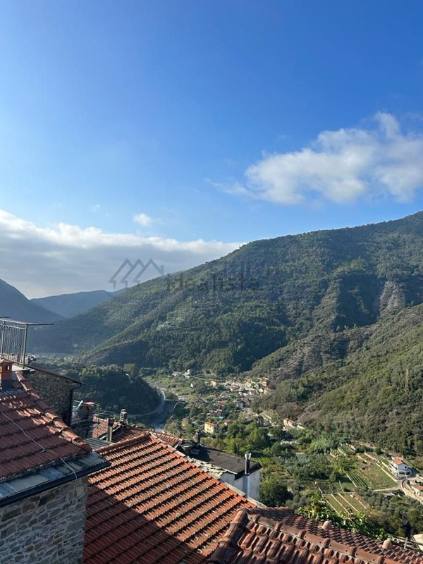 appartamento in vendita a Montalto Carpasio