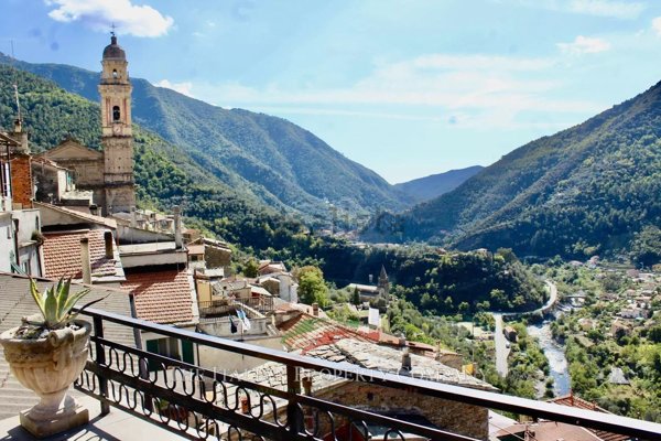 appartamento in vendita a Montalto Carpasio