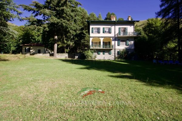 casa indipendente in vendita a Montalto Carpasio