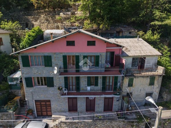 casa indipendente in vendita a Montalto Carpasio in zona Carpasio