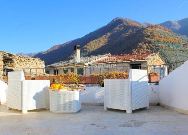 casa indipendente in vendita a Montalto Carpasio in zona Montalto Ligure