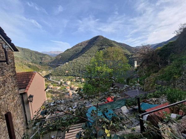 casa indipendente in vendita a Montalto Carpasio in zona Carpasio