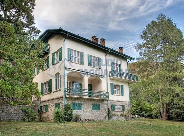 casa indipendente in vendita a Montalto Carpasio