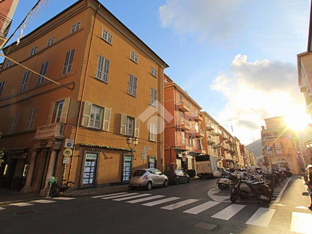 appartamento in vendita ad Alassio