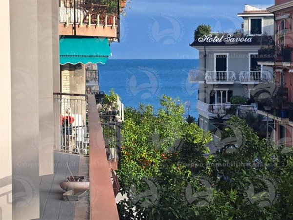 appartamento in vendita ad Alassio