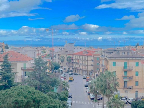 appartamento in vendita ad Alassio