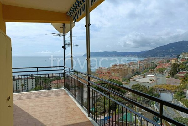 appartamento in vendita ad Alassio