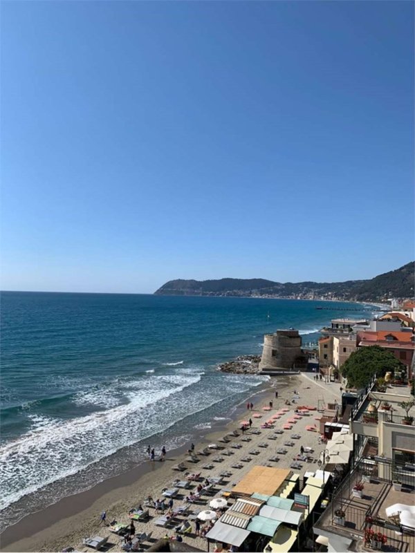 appartamento in vendita ad Alassio