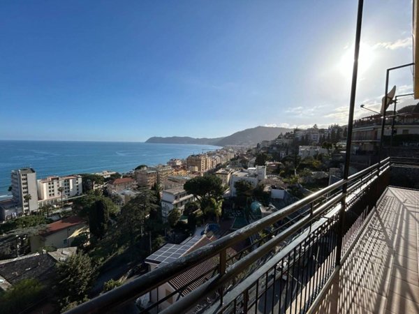 appartamento in vendita ad Alassio