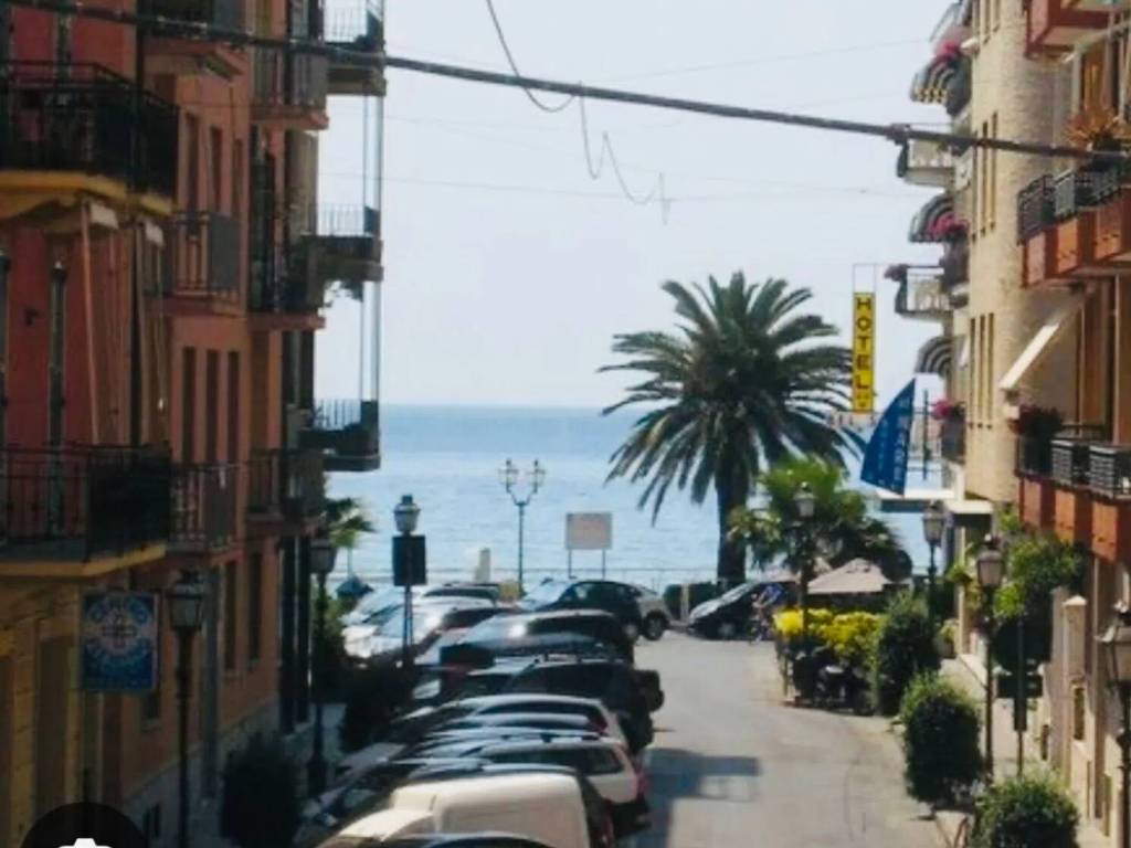 appartamento in vendita ad Alassio