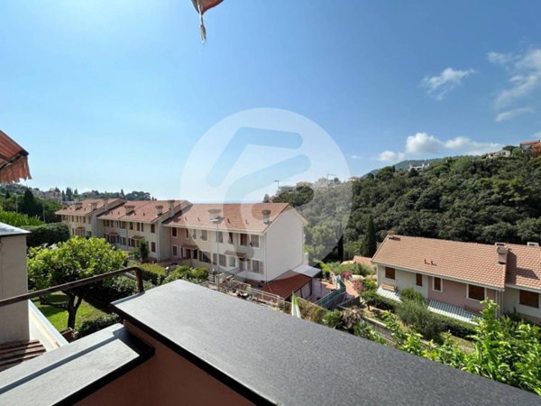 casa indipendente in vendita ad Alassio