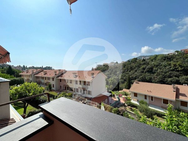 casa indipendente in vendita ad Alassio