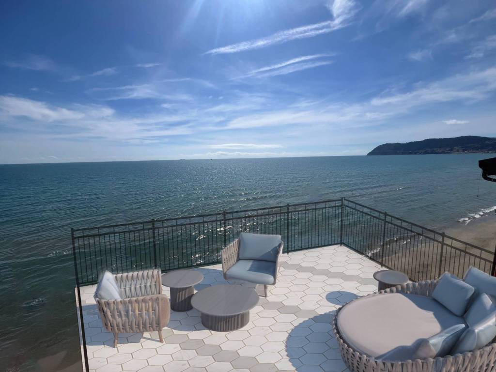 appartamento in vendita ad Alassio