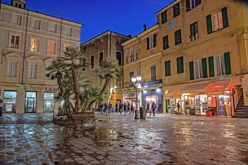 appartamento in vendita ad Alassio