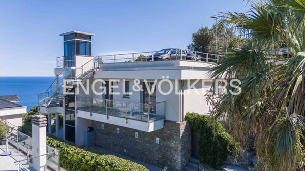 casa indipendente in vendita ad Alassio