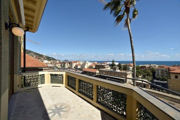 casa indipendente in vendita ad Alassio