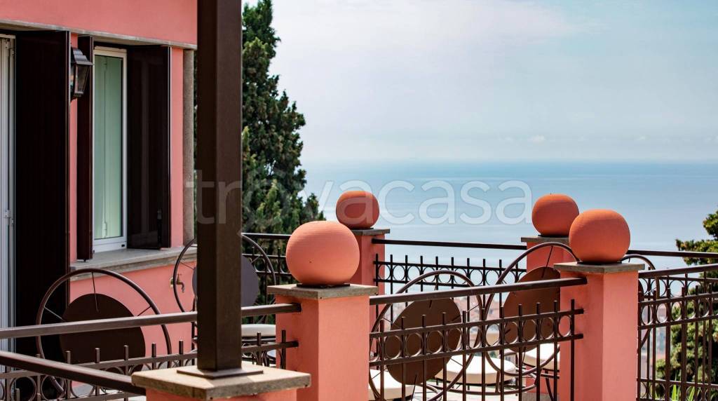 appartamento in vendita ad Alassio