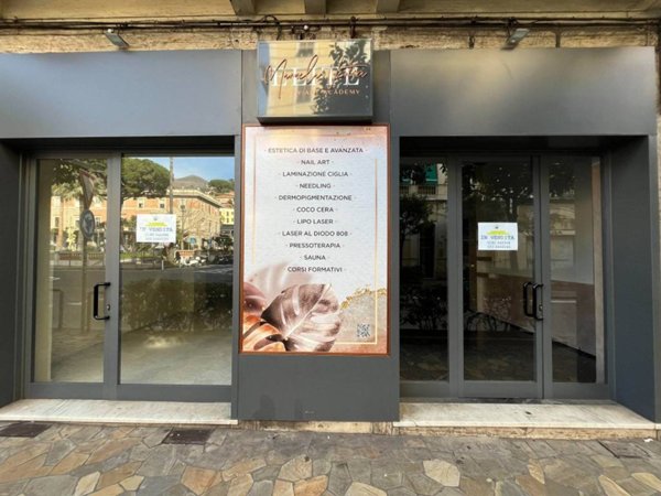 negozio in vendita ad Alassio
