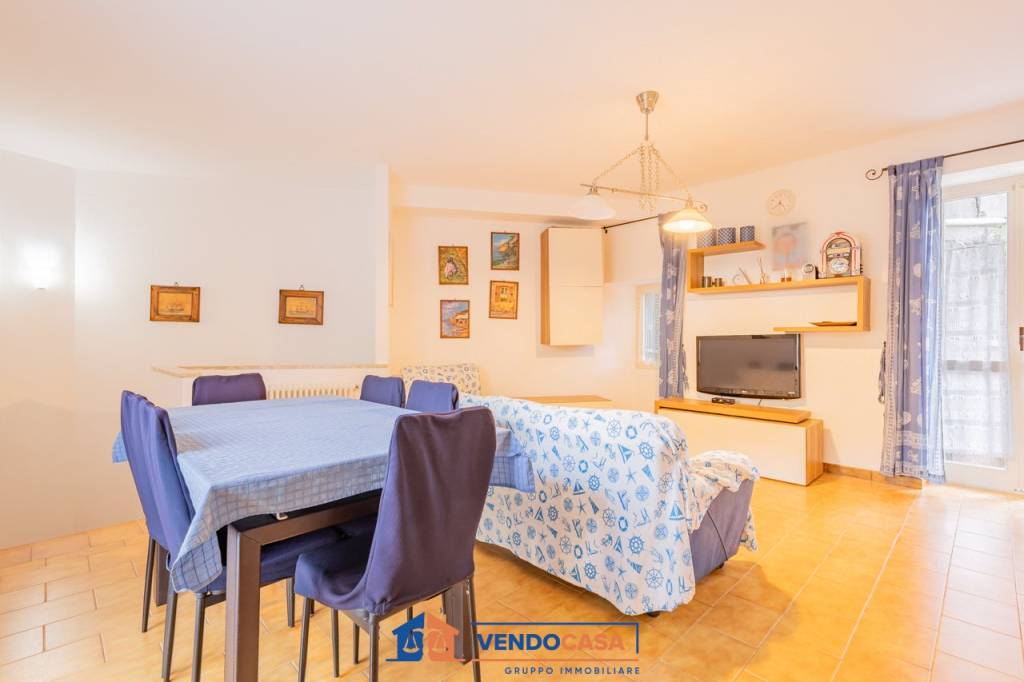 appartamento in vendita ad Alassio in zona Solva